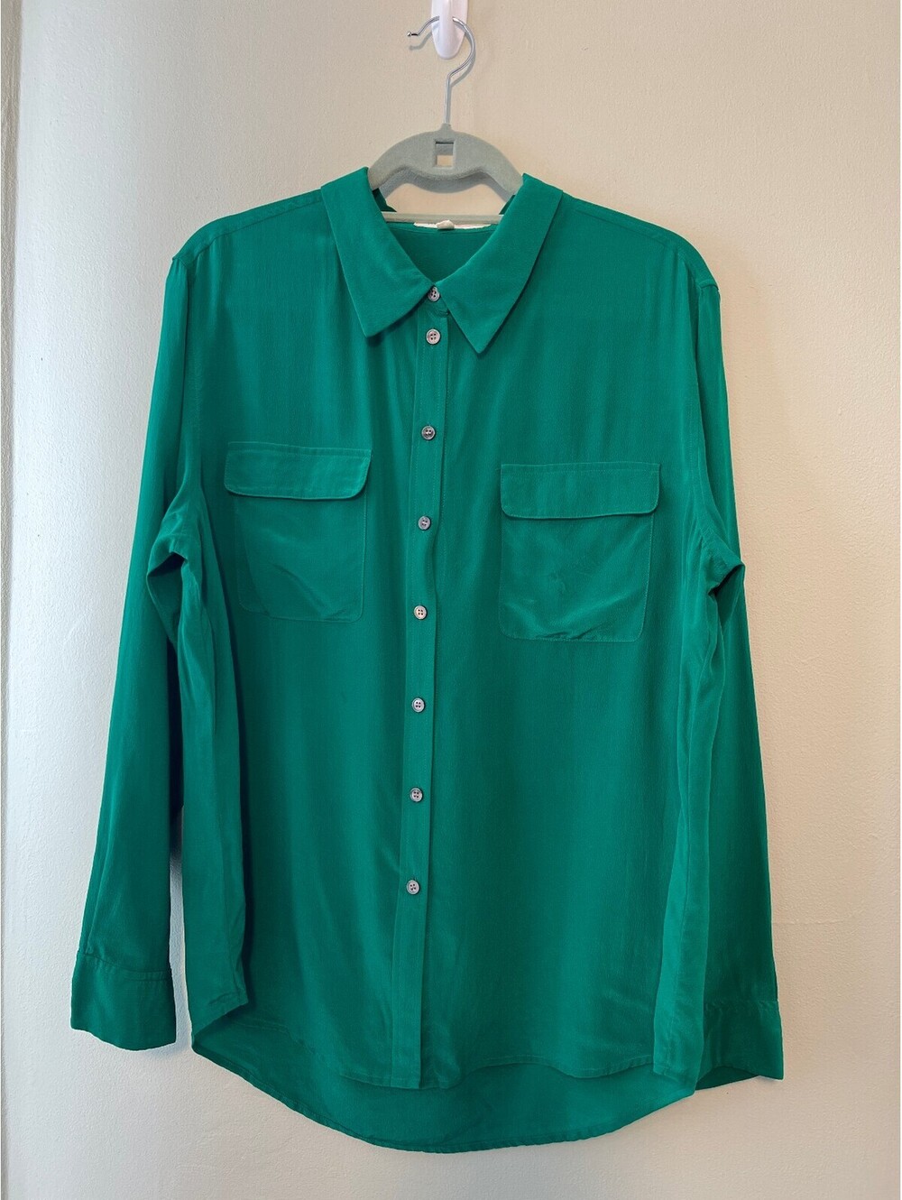 Vince Camuto Green Silk Long Sleeve Button-Up Shirt with Chest Pockets L